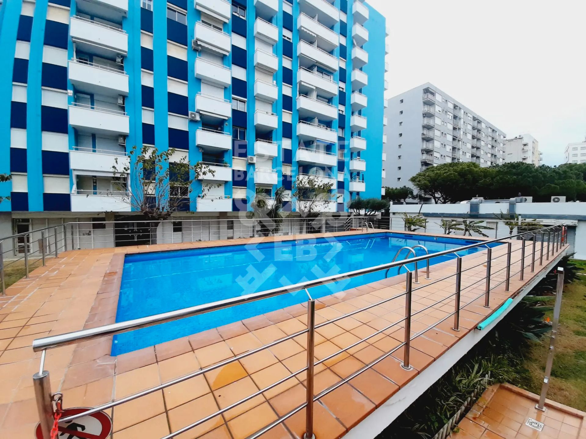 Pis en venda a Avinguda del Mediterrani, Els Pins