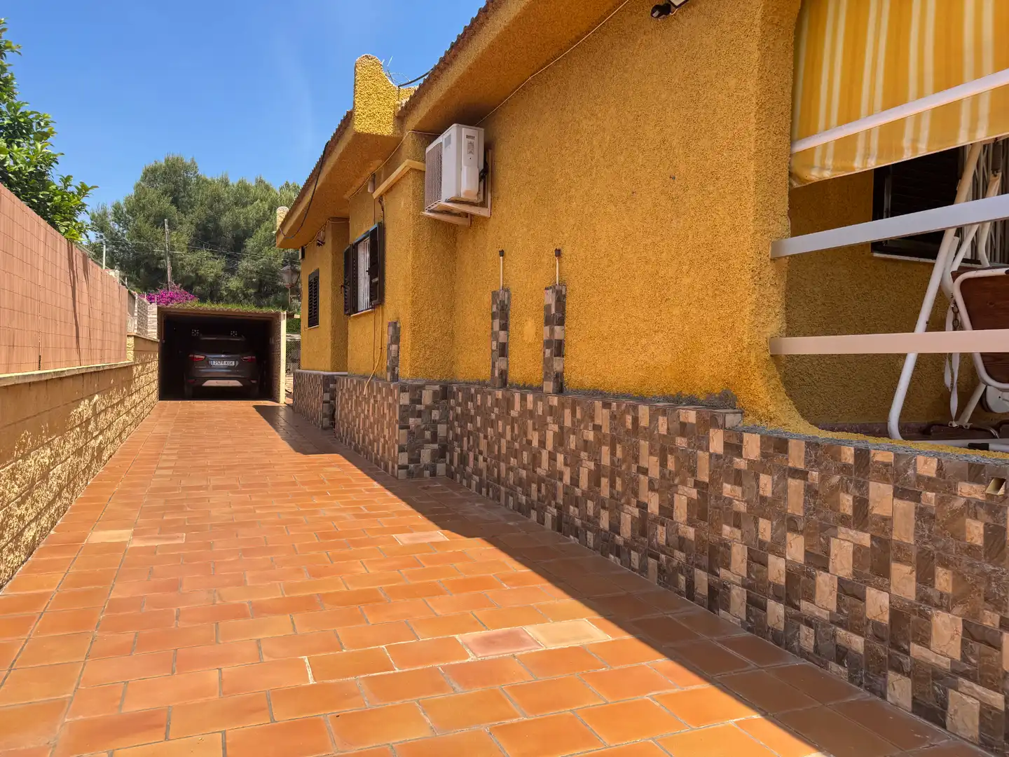Vista exterior de Casa o chalet en venta en Moncada con Aire acondicionado, Jardín privado y Terraza