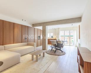 Living room of Apartment for sale in  Madrid Capital  with Air Conditioner, Heating and Parquet flooring