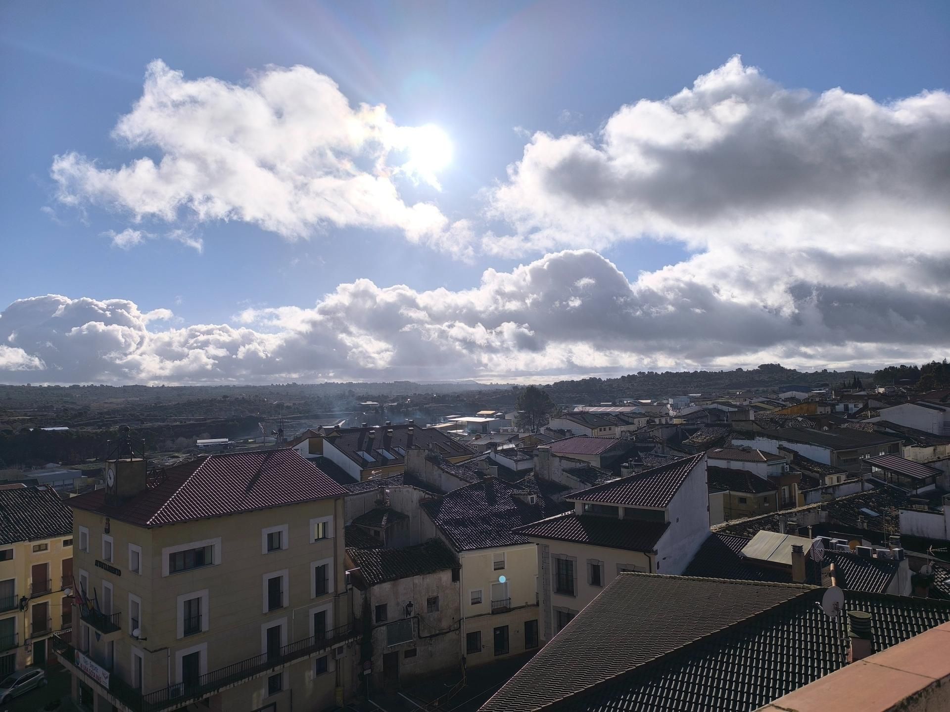 Vista exterior de Ático en venta en Sacedón con Calefacción