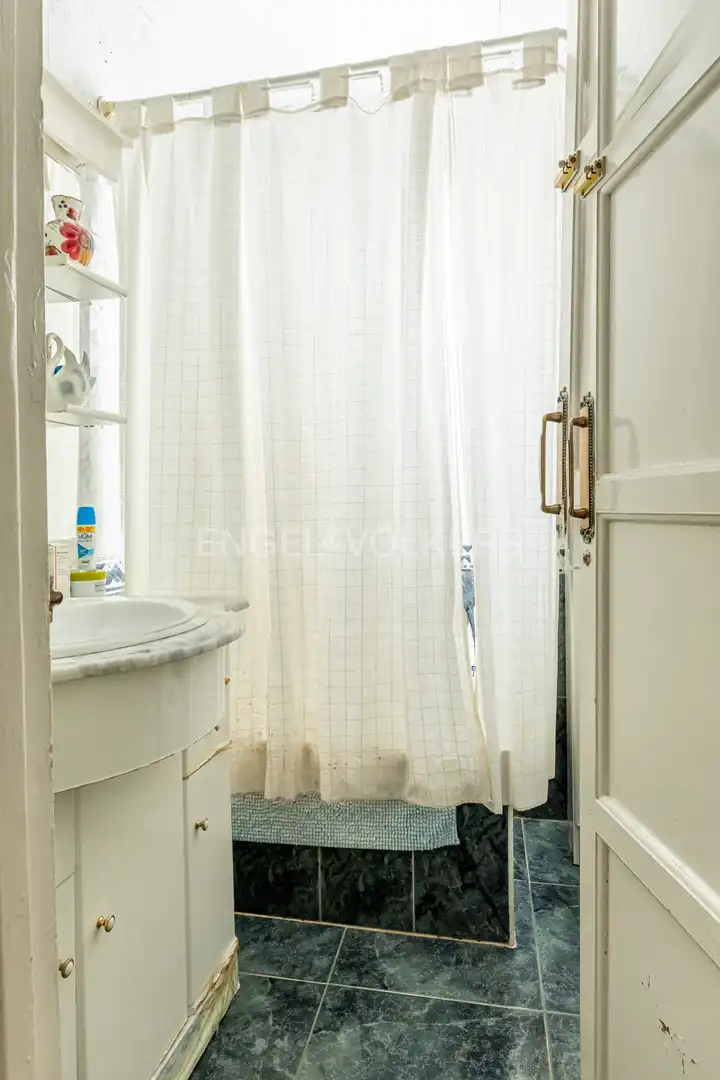 Bathroom of Houses for sale in Sevilla  with Heating, Terrace and Balcony