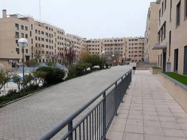 Aparcamiento en venta en Parla Este