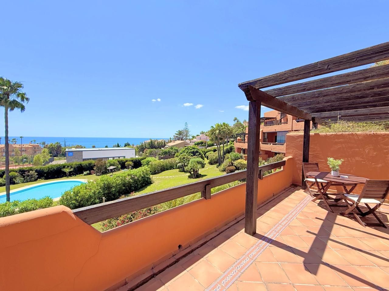 Jardí de Apartament en venda en Estepona amb Aire condicionat, Calefacció i Terrassa