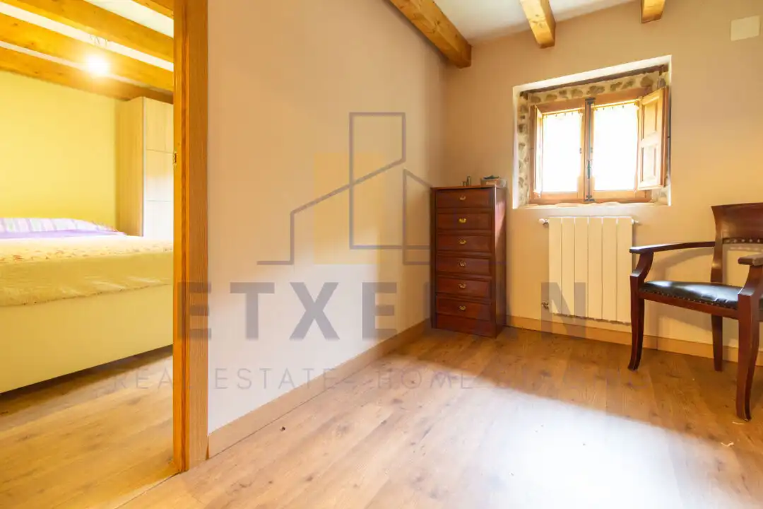 Finca rústica en venta en Orozko con Calefacción, Jardín privado y Piscina