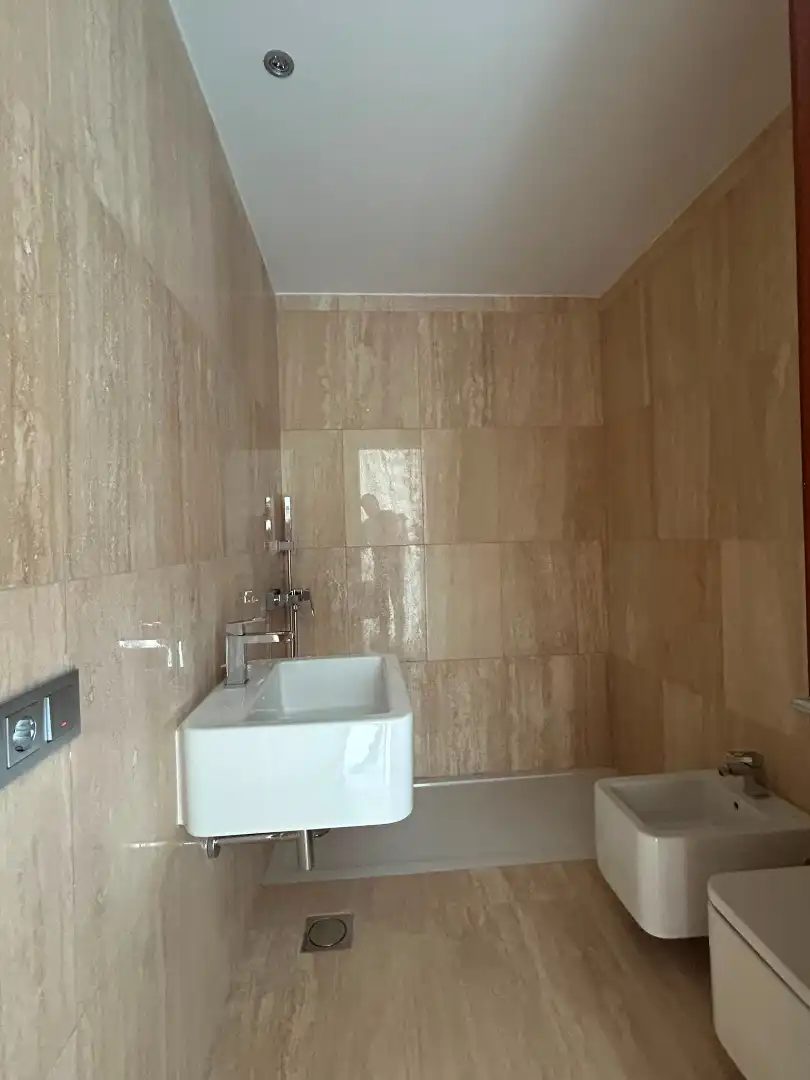 Badezimmer von Wohnung zum Verkauf in Santa Cruz de Tenerife mit Privatgarten, Terrasse und Abstellraum