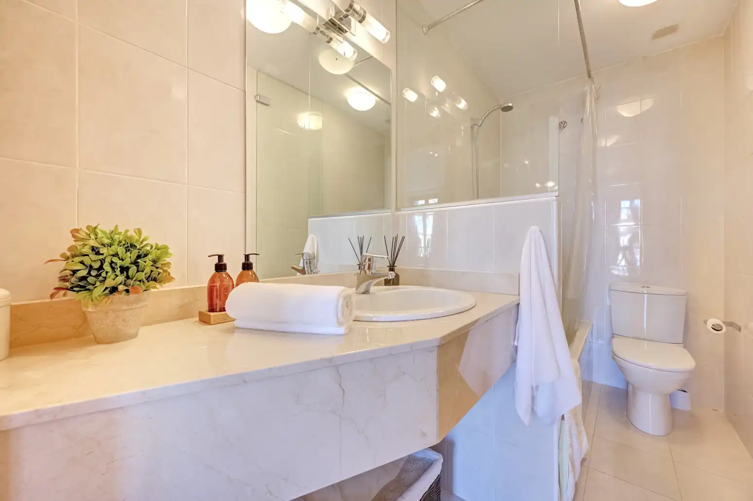 Baño de Piso en venta en  Pamplona / Iruña con Calefacción, Parquet y Trastero