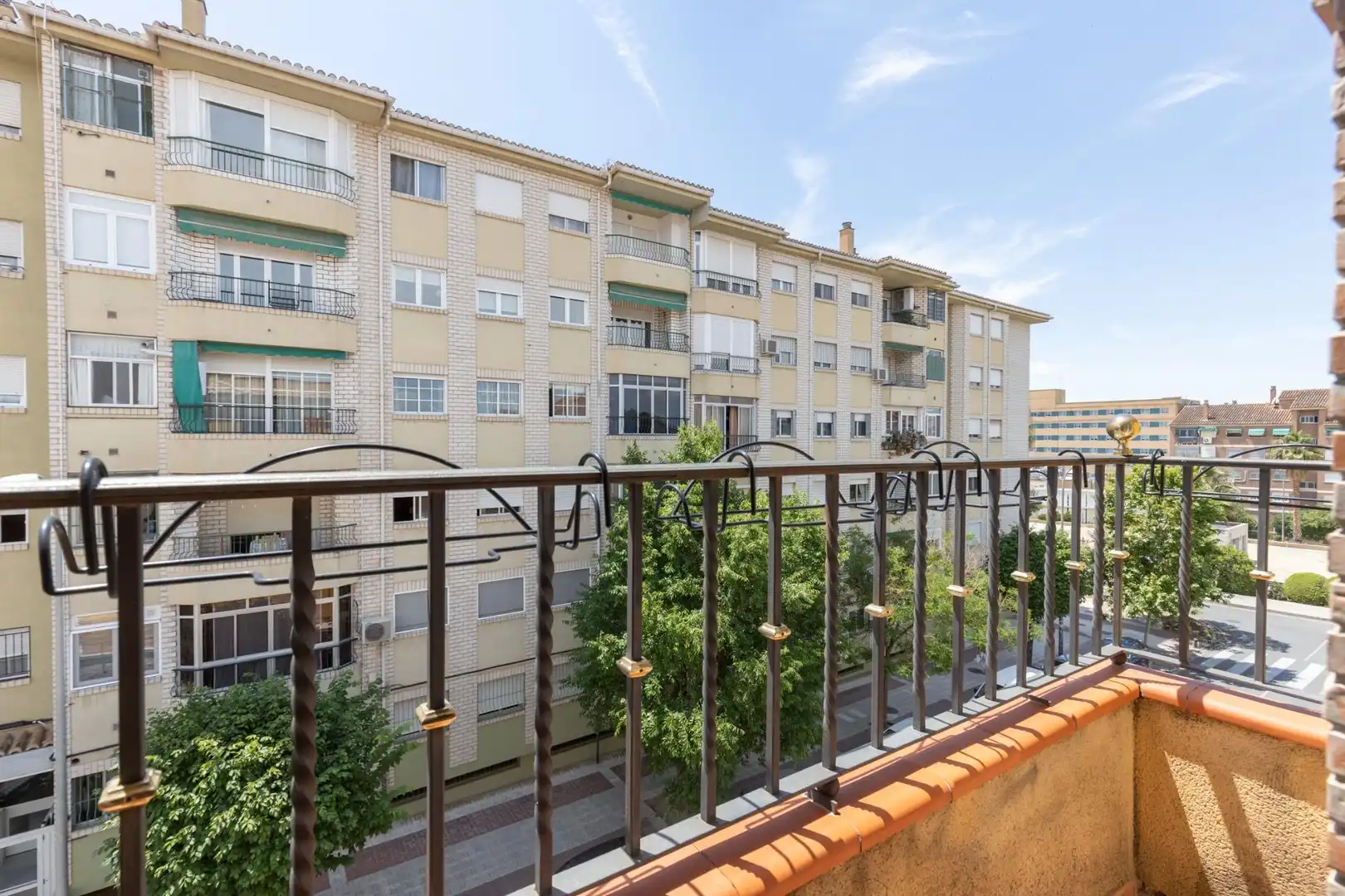 Exterior view of Houses for sale in Granada  with Air Conditioner, Heating and Storage room