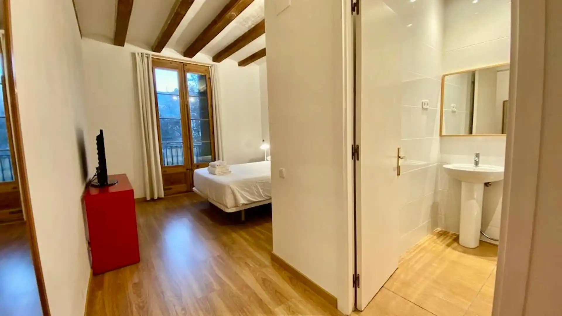 Habitación de Piso de alquiler en Barcelona con Aire acondicionado, Calefacción y Amueblado