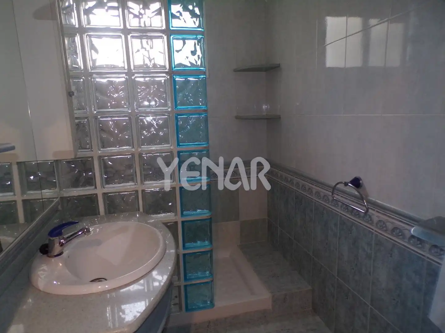 Baño de Piso en venta en Castalla con Trastero