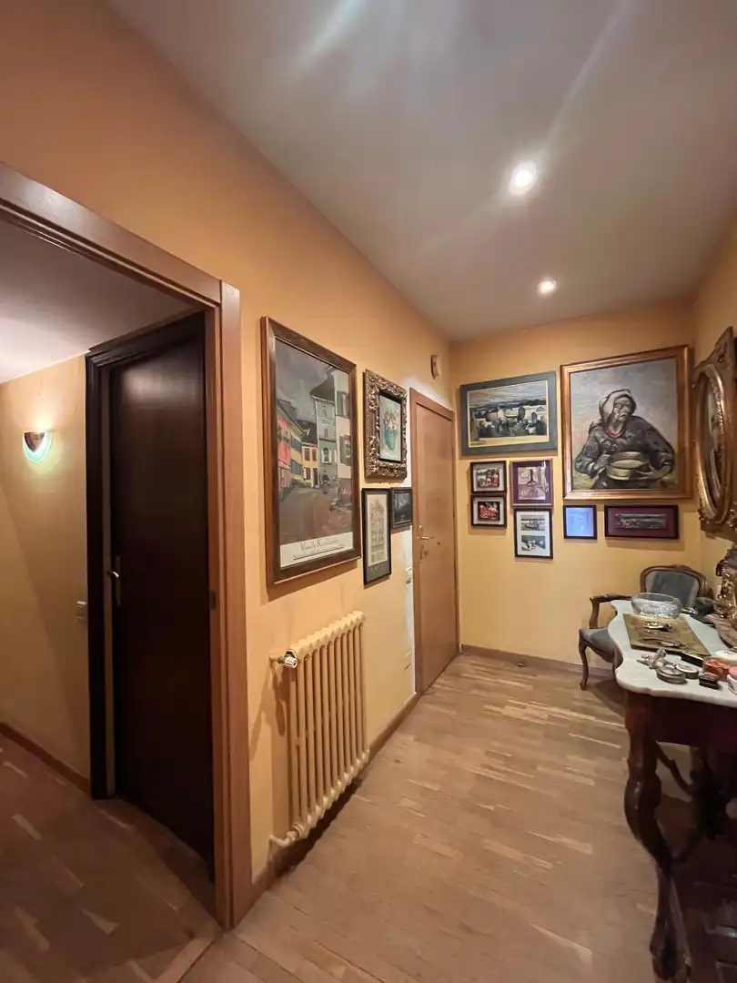 Piso con ascensor en venta en NAPOLS 216, imagen 4