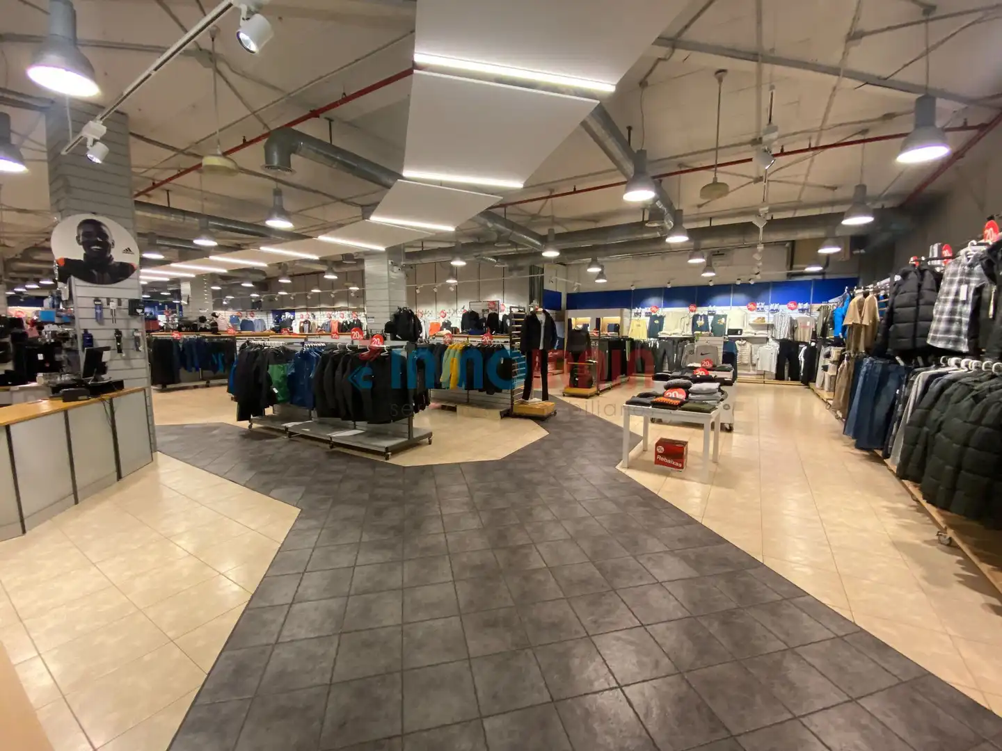 Gewerbefläche zum Verkauf in Centro Comercial Carrefour, imagen 2