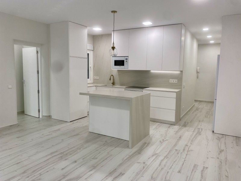 Kitchen of Flat to rent in  Madrid Capital  with Air Conditioner, Heating and Private garden