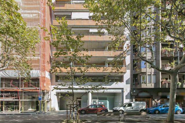 Local comercial en Venta en Ps Pere III en Centre - Passeig i Rodalies