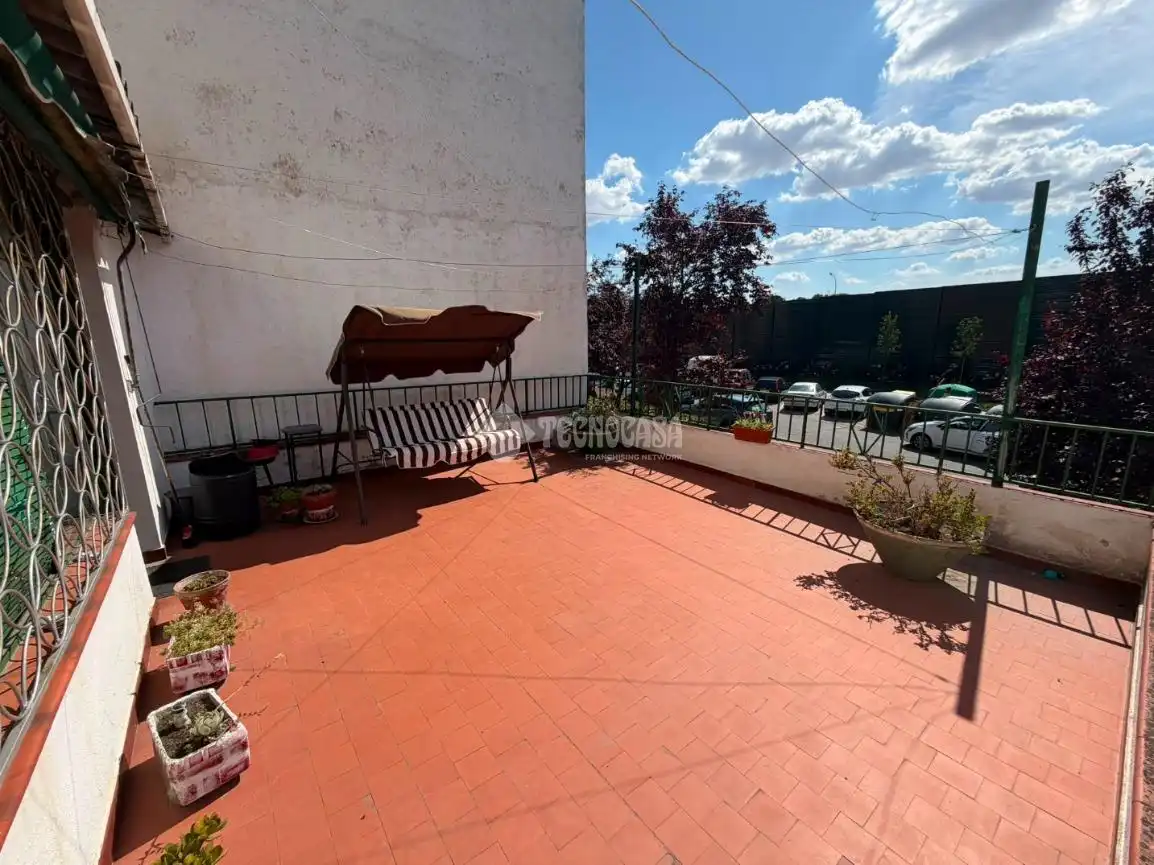 Flat for sale in C. Hermanos Álvarez Quintero, La Alhóndiga