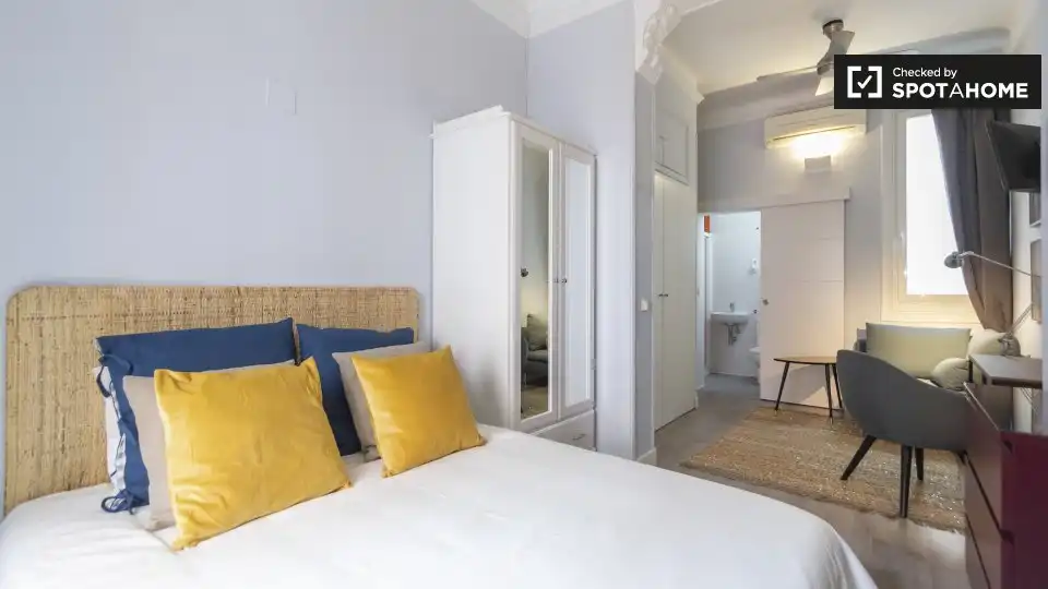 Appartamento con terrazza in affitto a Centro, imagen 4