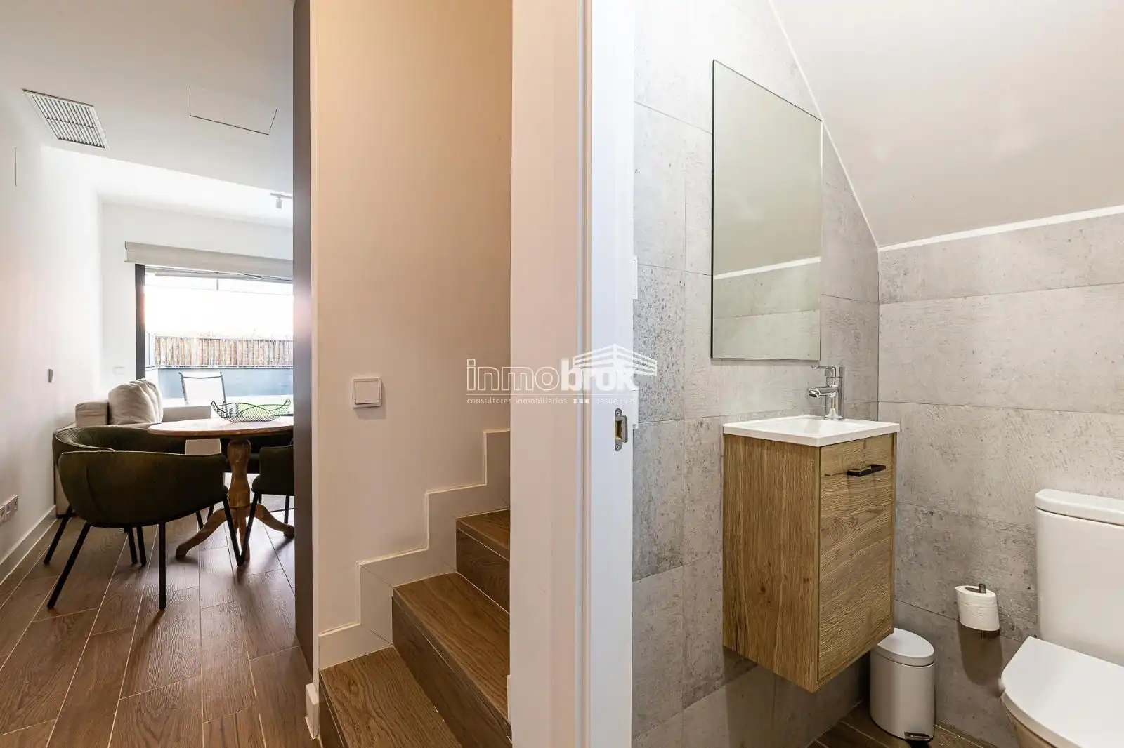 Baño de Dúplex de alquiler en Madrid con Aire acondicionado, Calefacción y Terraza