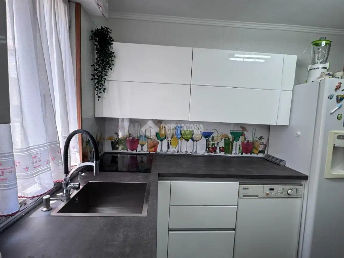 Cocina de Piso en venta en León Capital  con Calefacción y Parquet