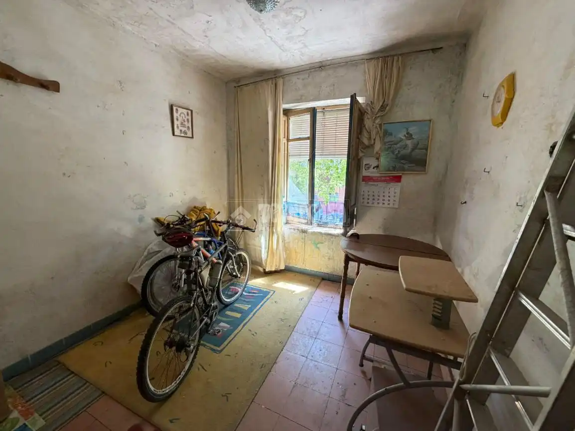 Piso en venta en Linares con Balcón
