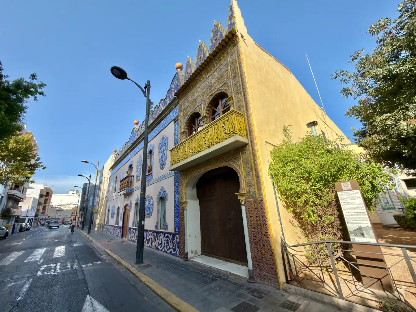 Vista exterior de Pis en venda en Manises amb Aire condicionat i Moblat