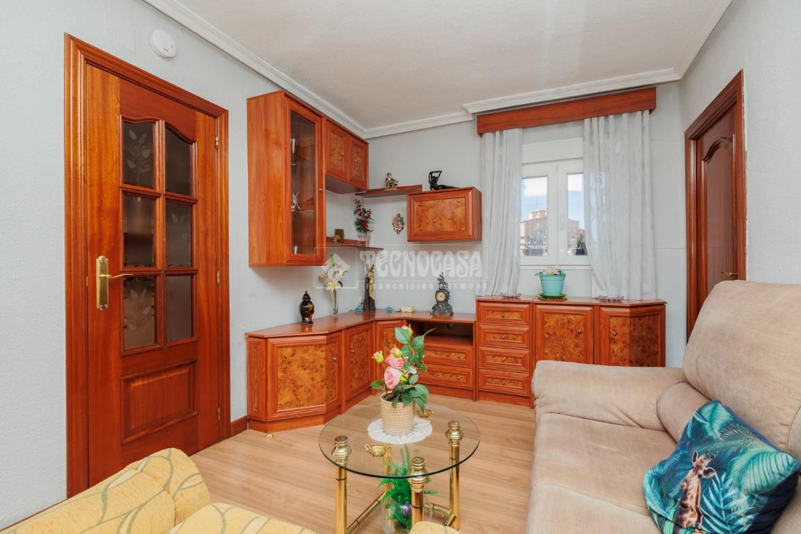 Living room of Flat for sale in  Madrid Capital  with Heating