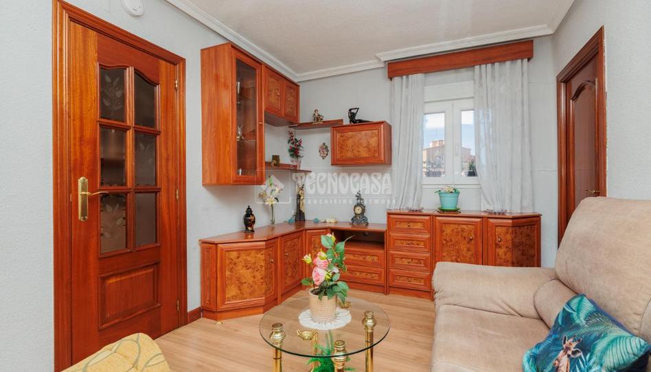 Photo 1 of Flat for sale in Pueblo Nuevo, Madrid