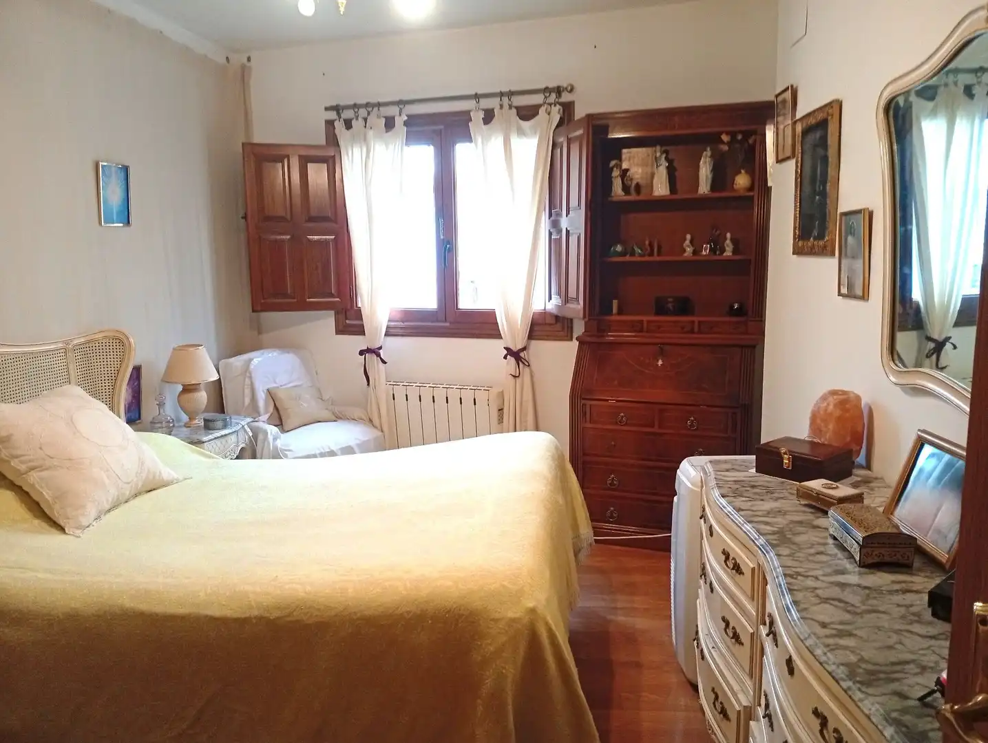 Schlafzimmer von Wohnung zum Verkauf in Villanueva de la Vera mit Heizung