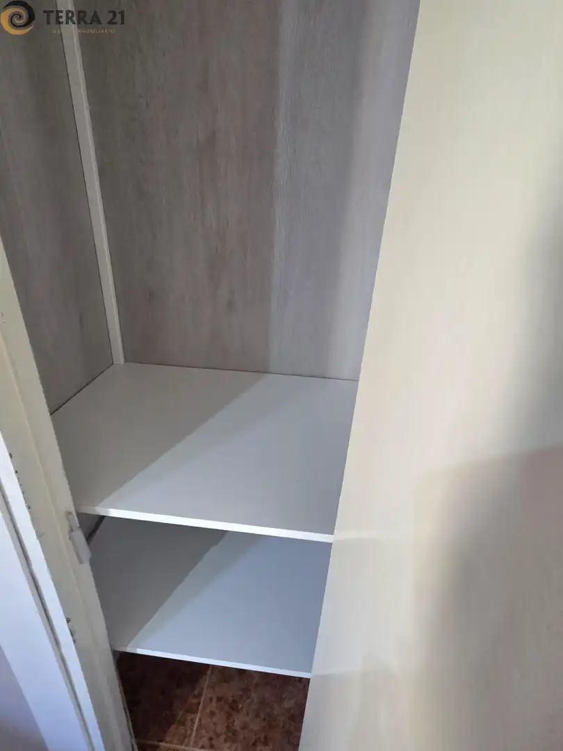 Dormitori de Pis per a compartir en Jaén amb Aire condicionat i Moblat