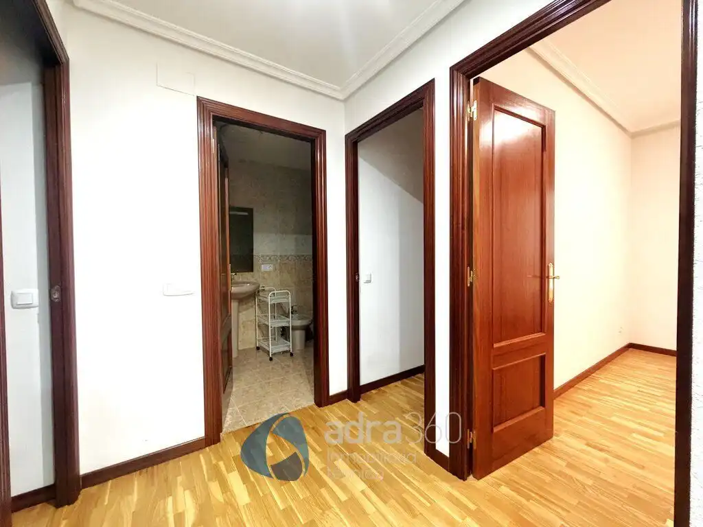 Wohnung zur Miete in  Logroño mit Heizung