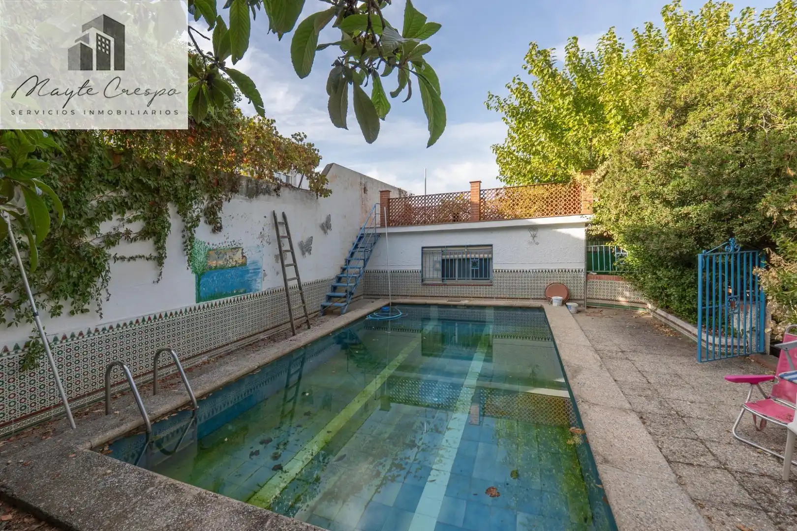 Piscina de Casa o xalet en venda en La Zubia amb Calefacció, Jardí privat i Terrassa