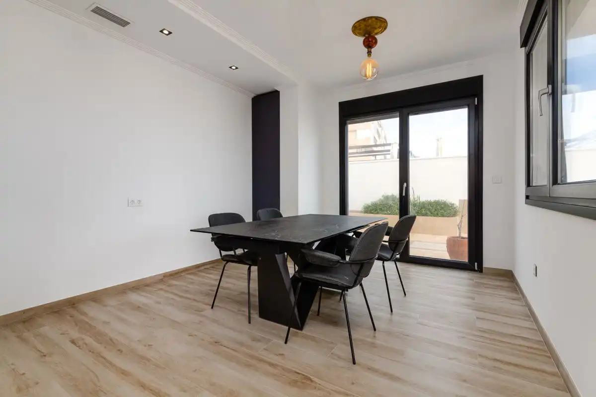Villa con piscina in vendita a Playa de los Locos, imagen 11