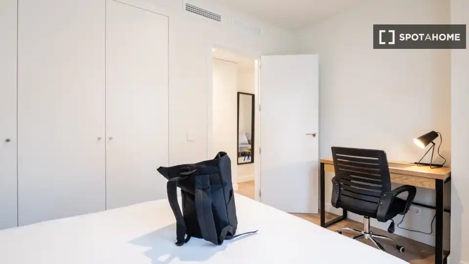Room in Sol