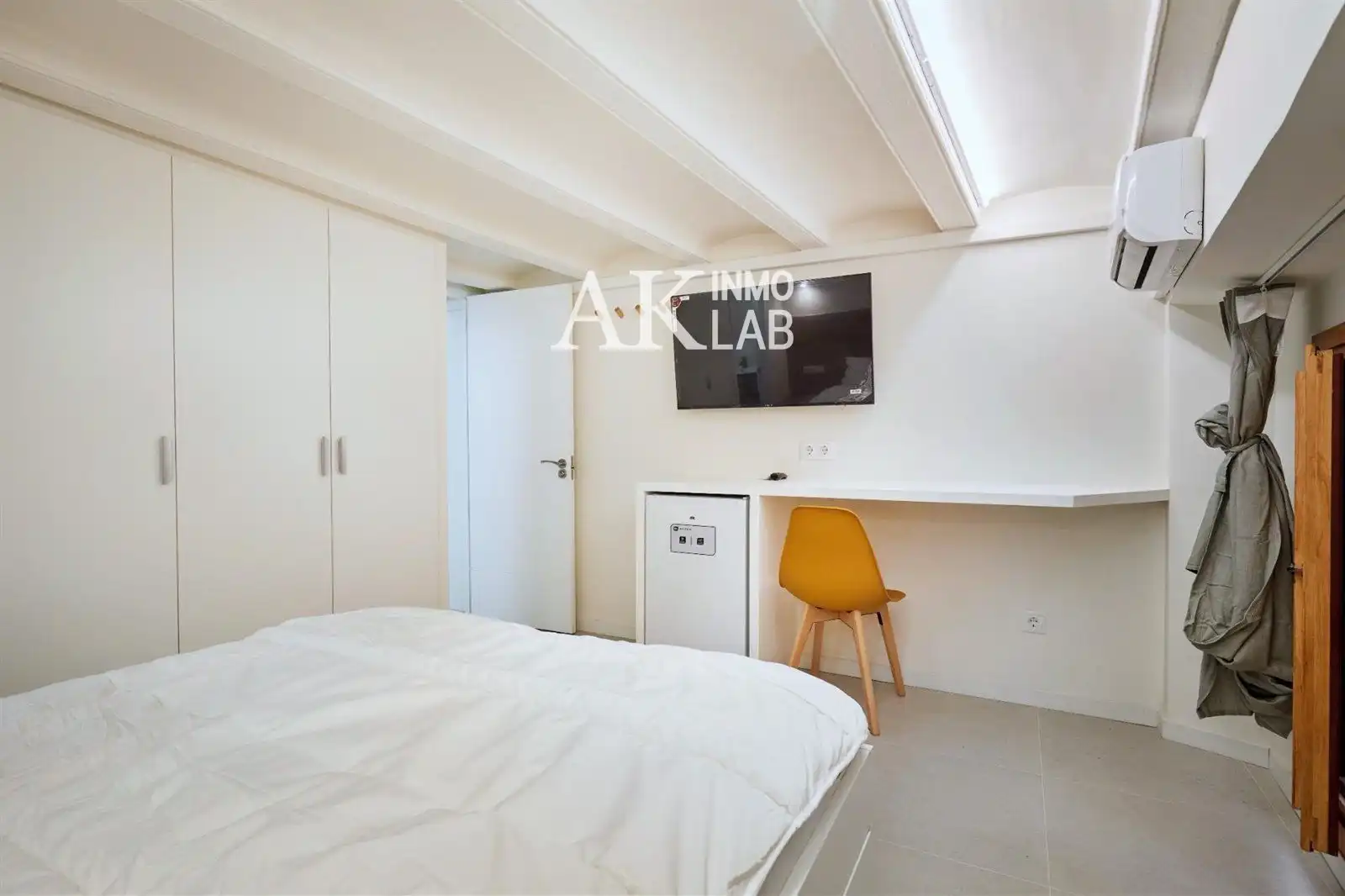Schlafzimmer von Gebäude zum Verkauf in Barcelona