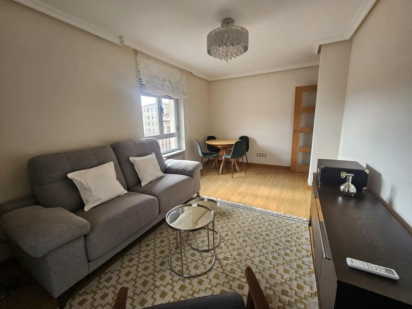 Wohnzimmer von Wohnung zur Miete in Salamanca mit Klimaanlage, Heizung und Abstellraum