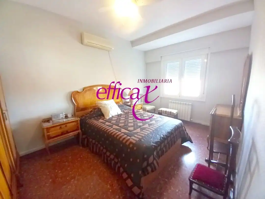 Habitación de Piso en venta en Torrijos con Calefacción