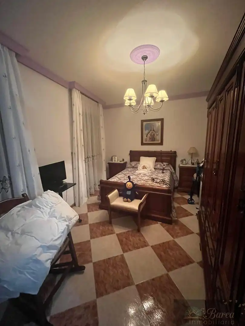 Casa con terraza en venta en Rute
