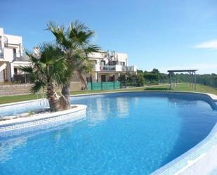 Piscina de Apartament en venda en Mont-roig del Camp amb Aire condicionat, Terrassa i Piscina