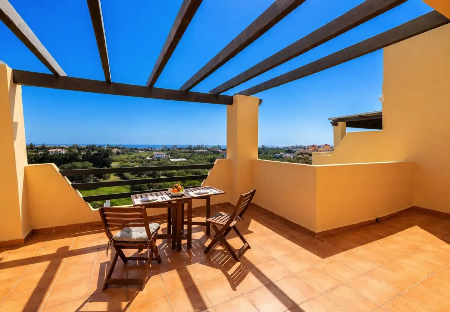 Terrassa de Àtic en venda en Estepona amb Aire condicionat, Terrassa i Piscina