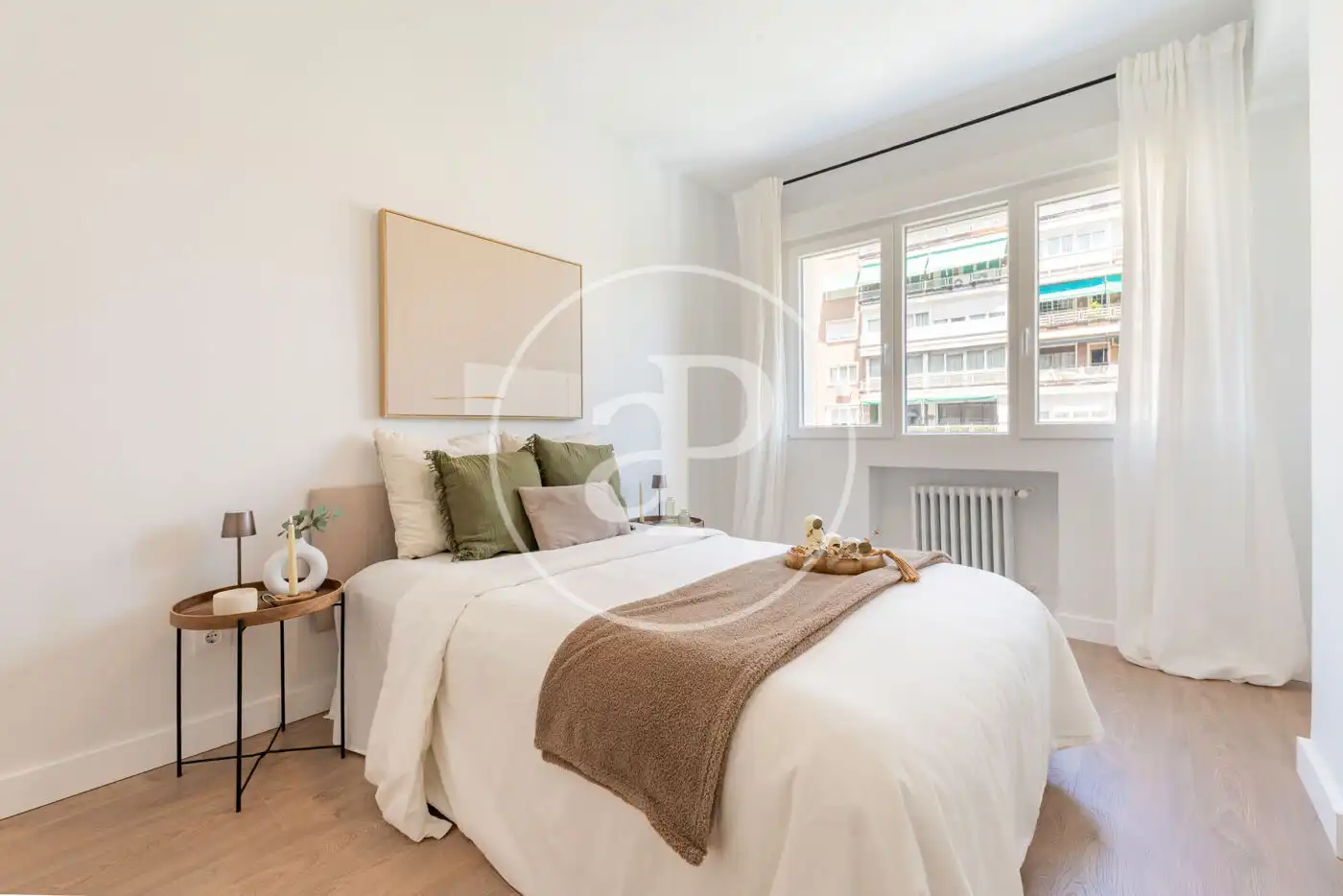 Bedroom of Flat for sale in Madrid  with Air Conditioner, Heating and Terrace