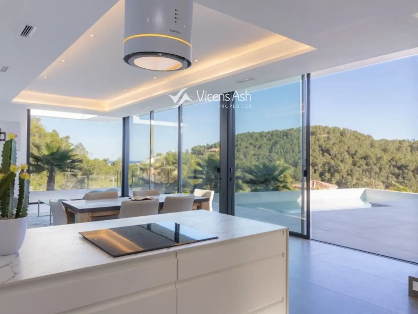 Casa con piscina en venta en Riu Esera Del, imagen 4