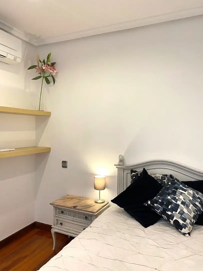 Habitación de Piso de alquiler en Madrid con Aire acondicionado, Calefacción y Balcón