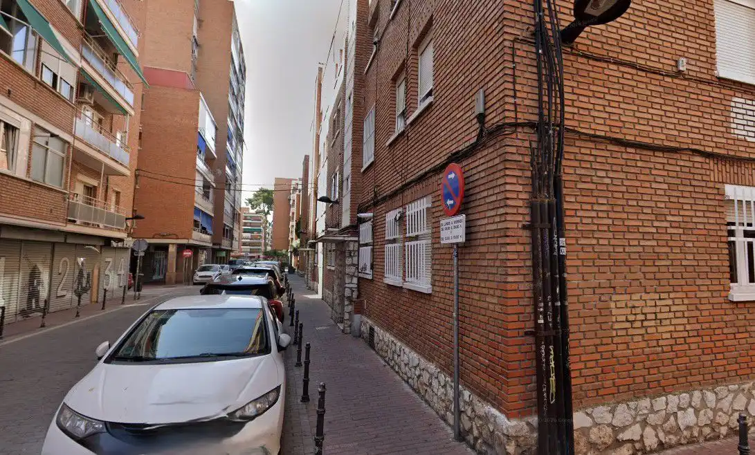 Vista exterior de Piso en venta en Alcalá de Henares con Calefacción y Terraza