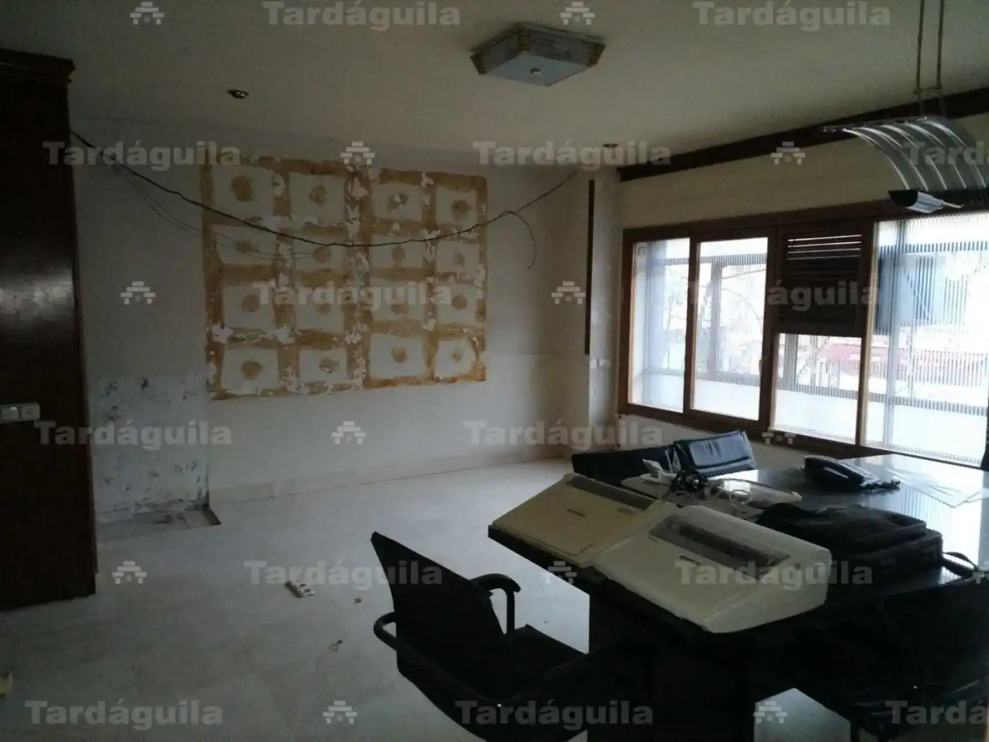 Office for sale in Salamanca  with Air Conditioner and Heating