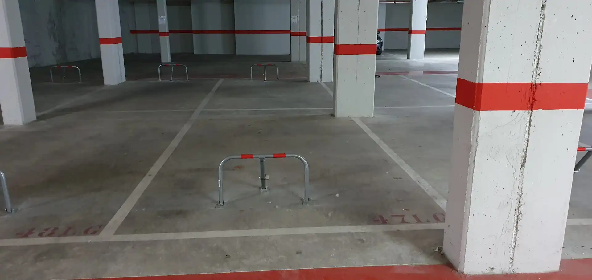 Parking with lift for sale in Av de Clota, imagen 6