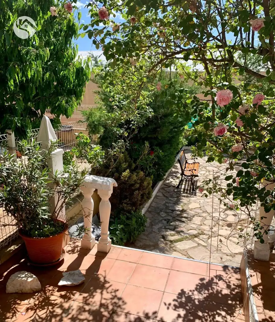 Jardí de Casa o xalet en venda en Arcas del Villar amb Calefacció, Terrassa i Traster