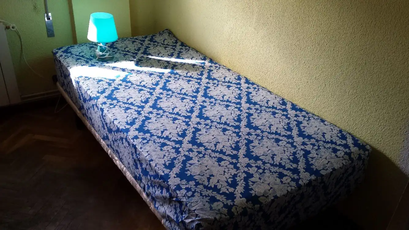 Wohnung zur Miete in Calle del Parque de Monfragüe, Parque Lisboa - La Paz