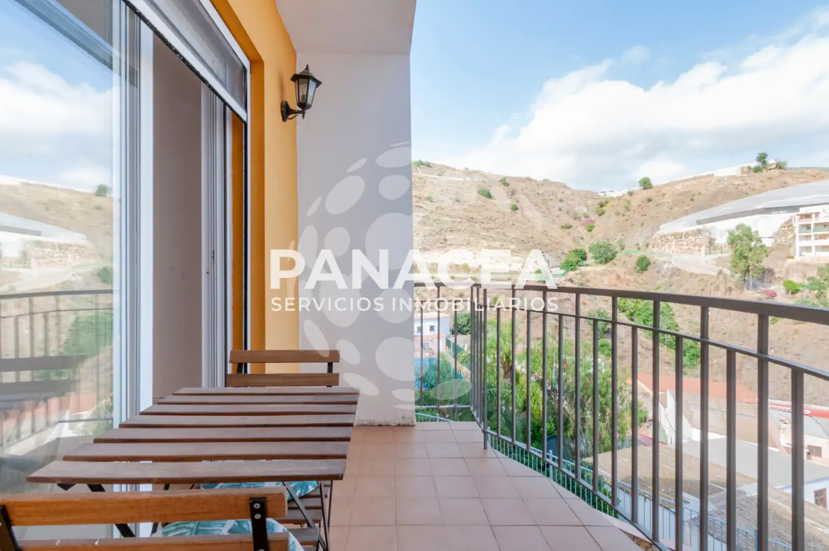 Vista exterior de Casa adosada en venta en Albuñol con Jardín privado, Terraza y Amueblado