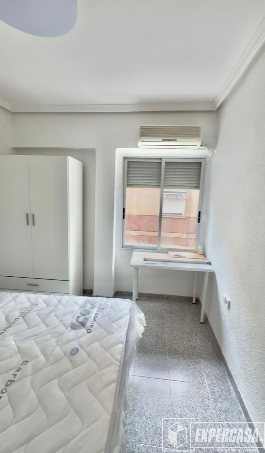 Bedroom of Flat for share in Alaquàs