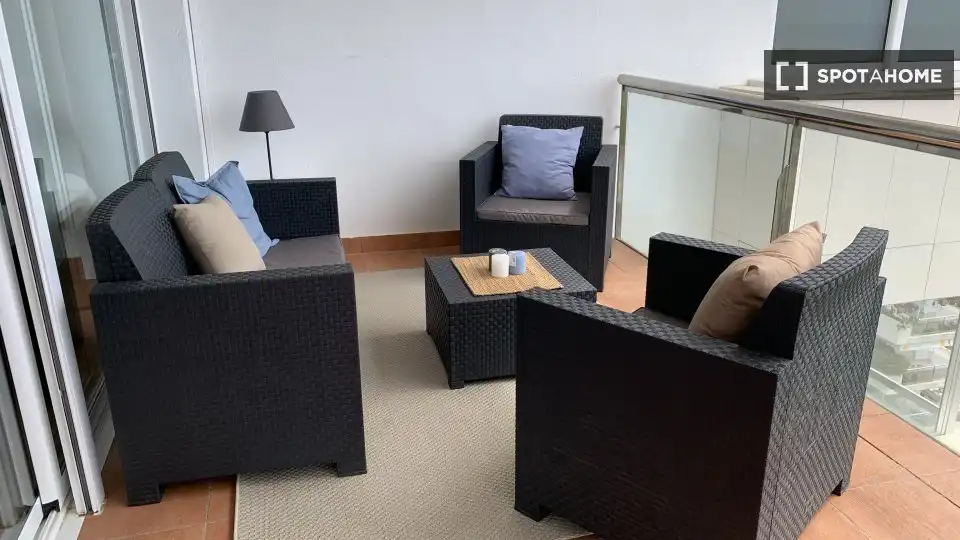 Room in Vallpineda - Rocamar