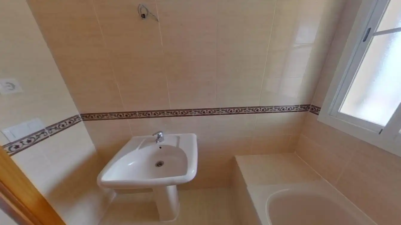 Baño de Piso en venta en Benalmádena con Calefacción y Terraza