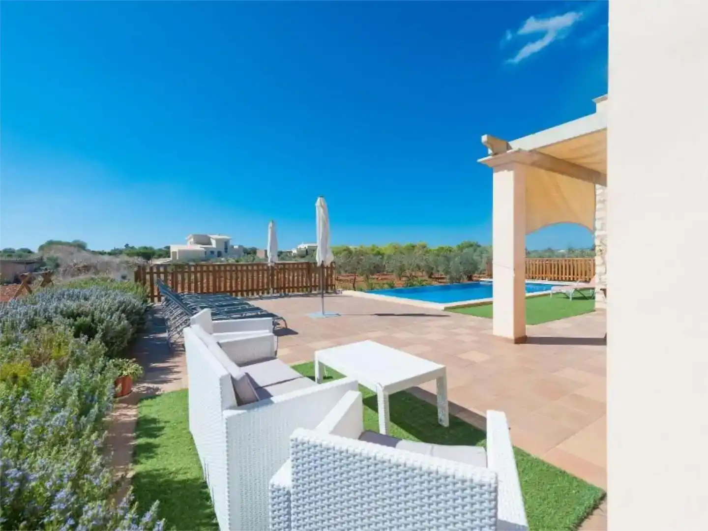Terrassa de Finca rústica de lloguer en Manacor amb Aire condicionat, Jardí privat i Traster